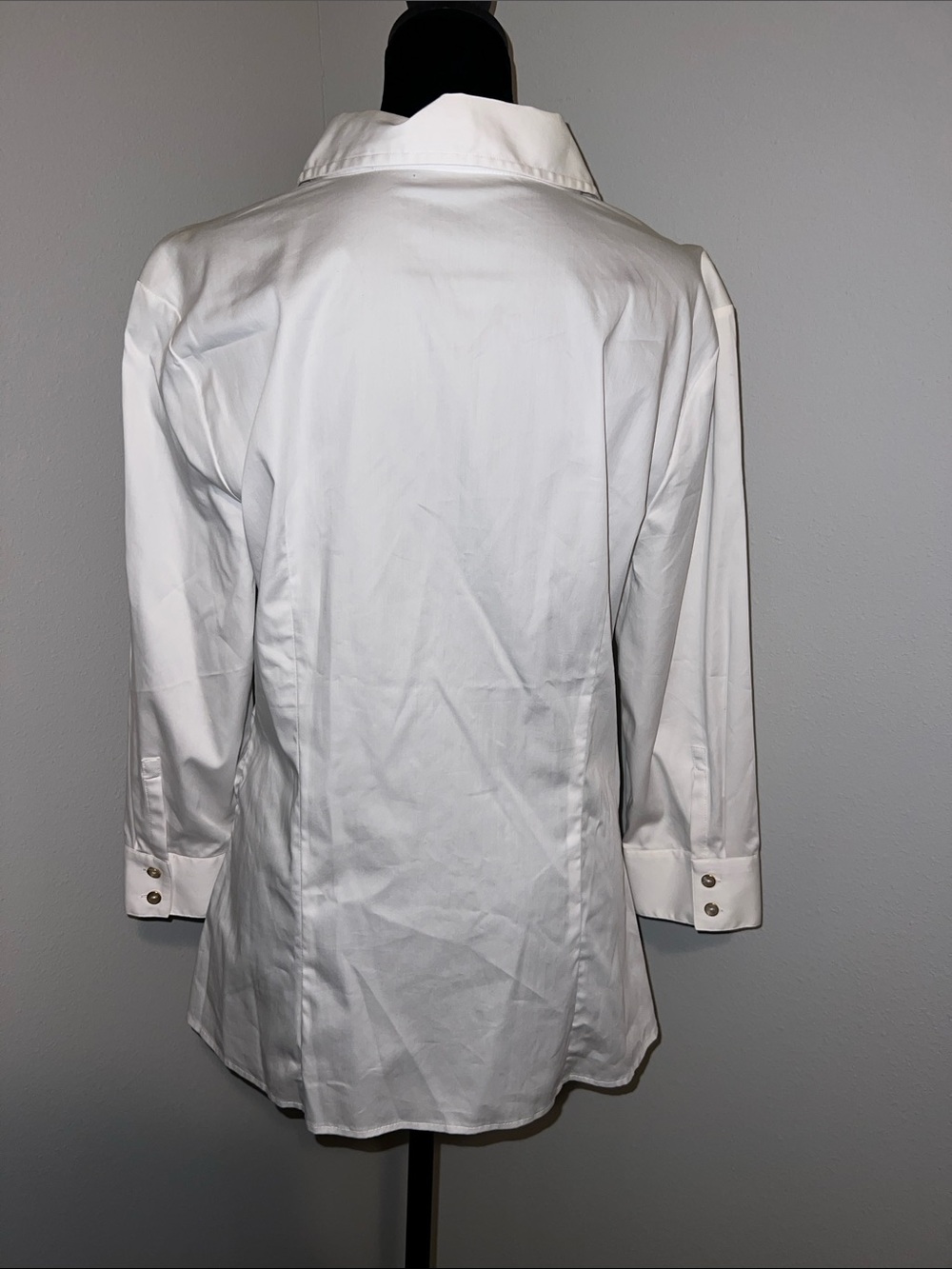 Cache White Button-Front Women’s Shirt with Front Ruching - Picture 5 of 7
